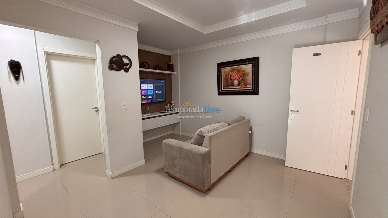 Apartamento para aluguel de temporada em Bombinhas (Praia de Bombas)