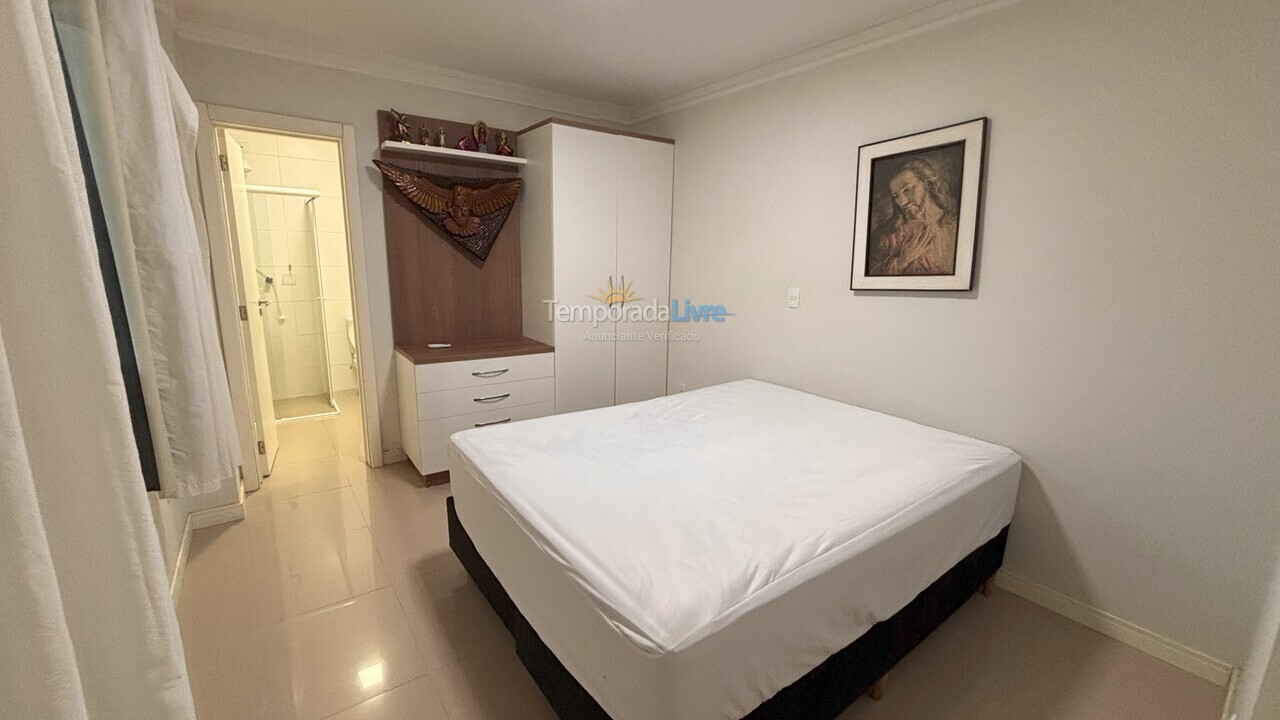 Apartamento para aluguel de temporada em Bombinhas (Praia de Bombas)