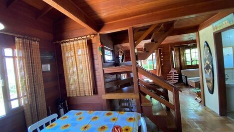 CA187 - CASA ACONCHEGANTE PRÓXIMO A PRAIA