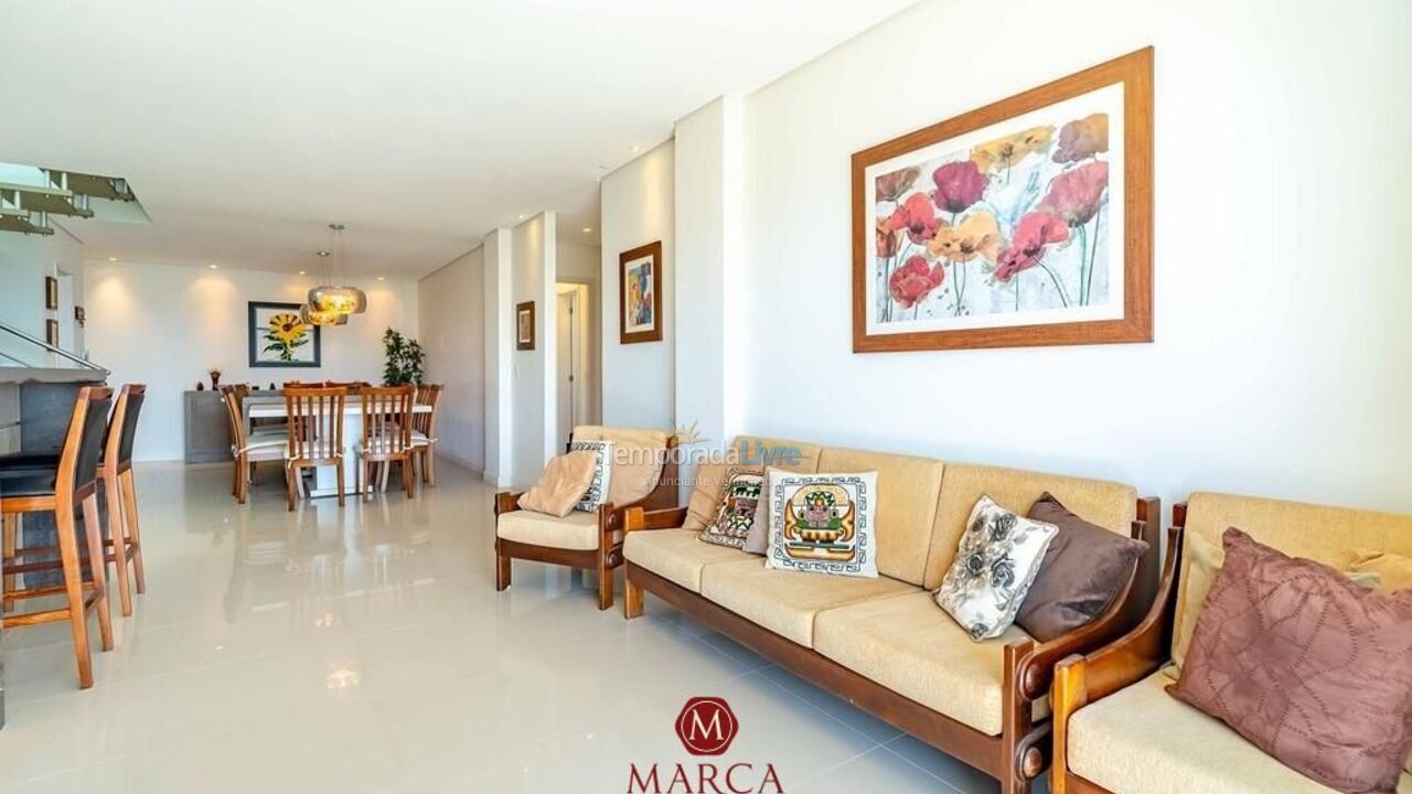 Apartamento para aluguel de temporada em Bombinhas (Canto Grande)