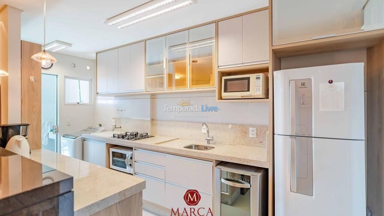 Apartamento para aluguel de temporada em Bombinhas (Canto Grande)
