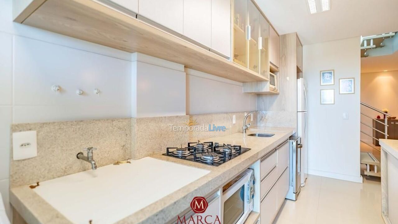 Apartamento para aluguel de temporada em Bombinhas (Canto Grande)