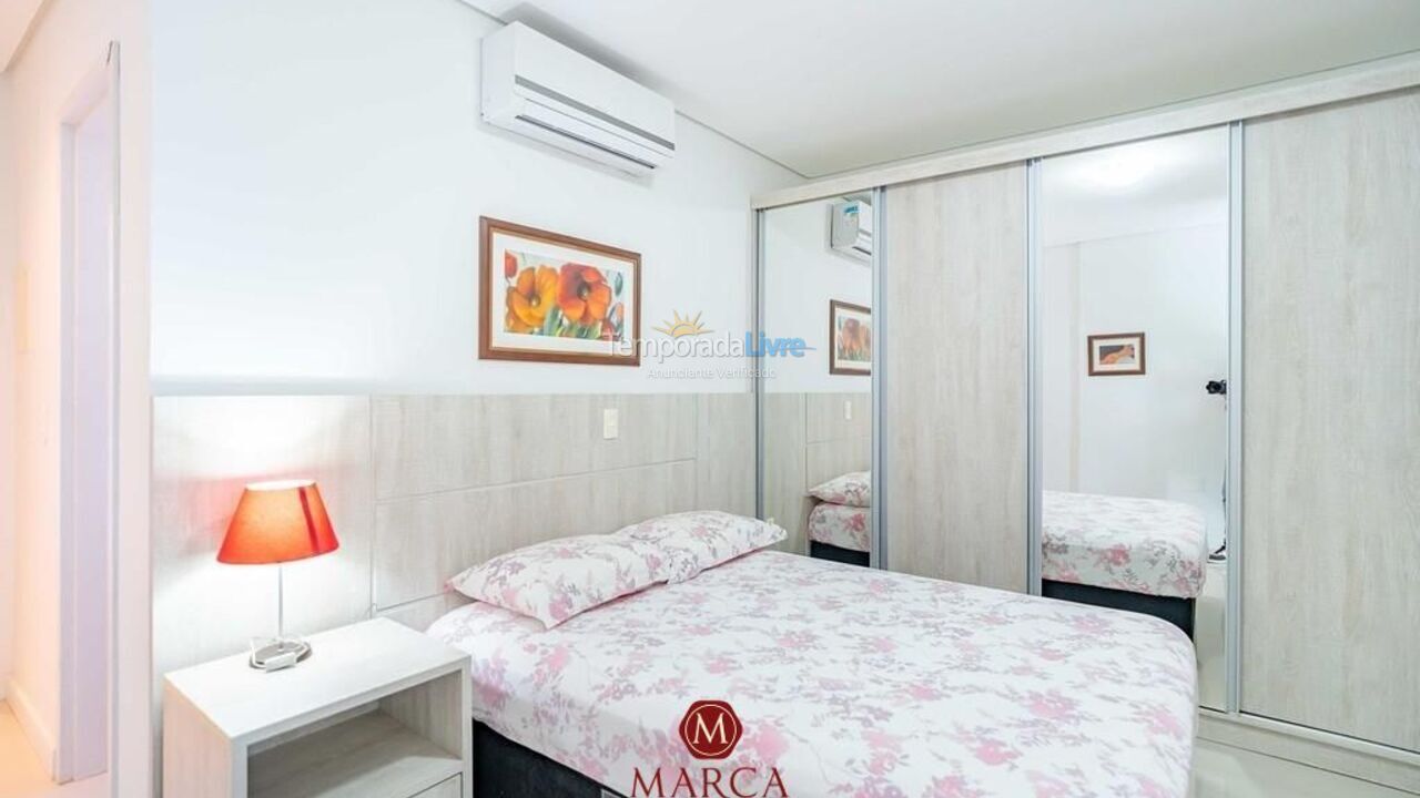 Apartamento para aluguel de temporada em Bombinhas (Canto Grande)