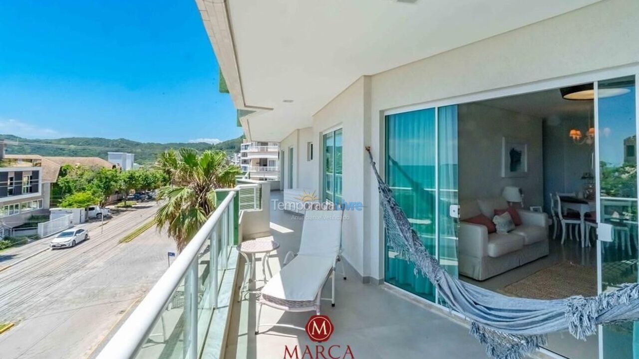 Apartamento para aluguel de temporada em Bombinhas (Canto Grande)