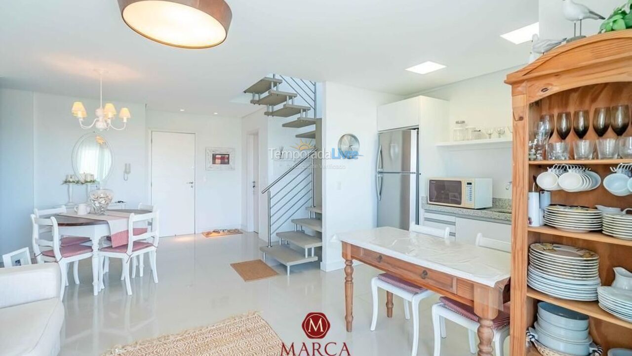 Apartamento para aluguel de temporada em Bombinhas (Canto Grande)