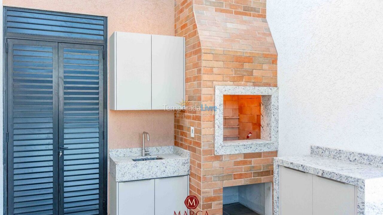Apartment for vacation rental in Bombinhas (Canto Grande)