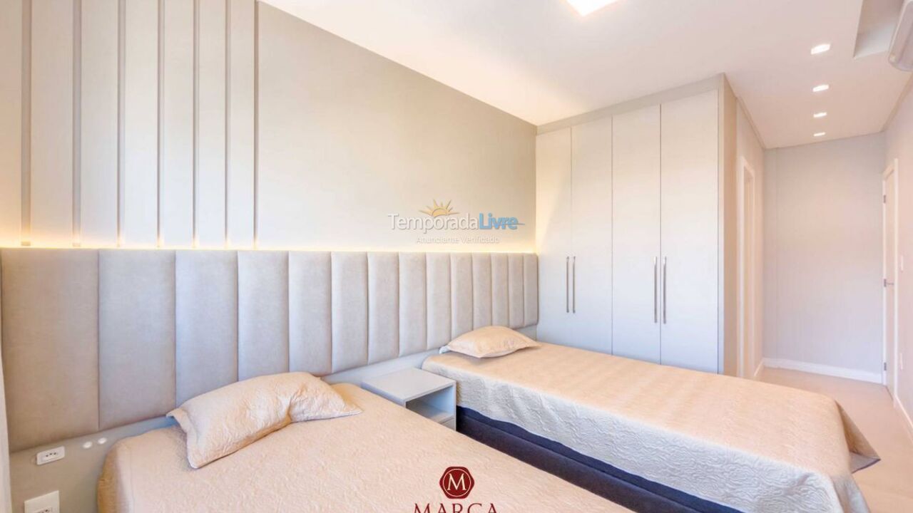 Apartment for vacation rental in Bombinhas (Canto Grande)