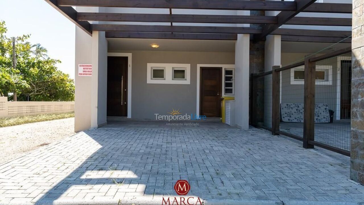 House for vacation rental in Bombinhas (Canto Grande)
