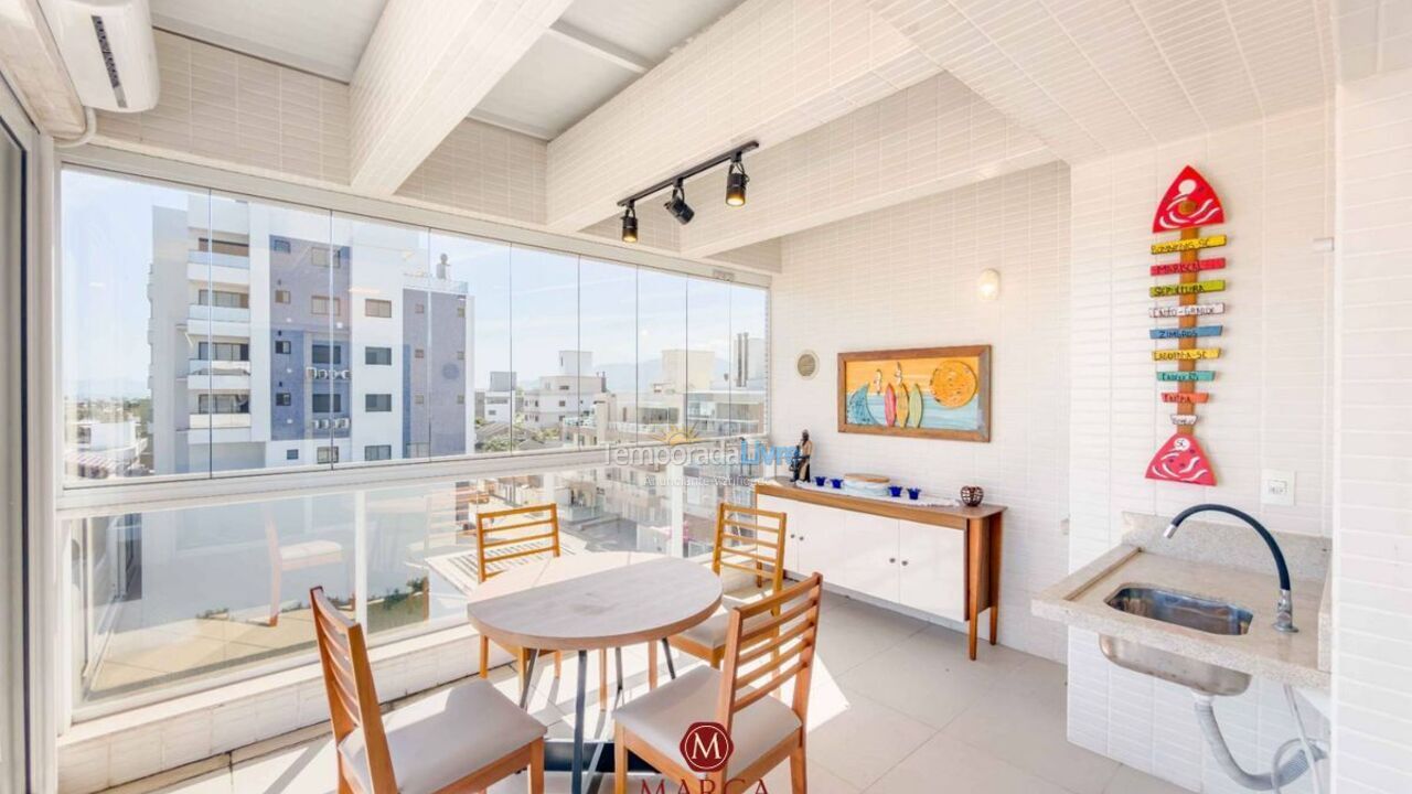 Apartamento para aluguel de temporada em Bombinhas (Canto Grande)