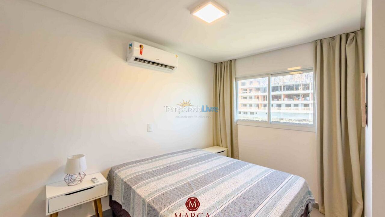 Apartamento para aluguel de temporada em Bombinhas (Canto Grande)