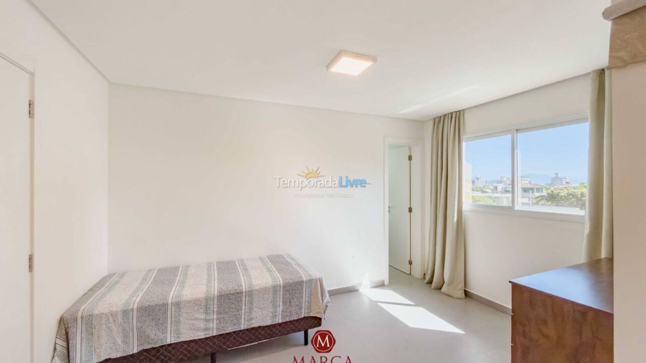 Apartamento para aluguel de temporada em Bombinhas (Canto Grande)