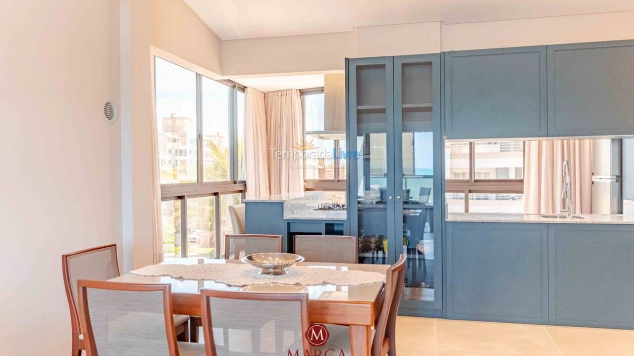 Apartamento para aluguel de temporada em Bombinhas (Canto Grande)