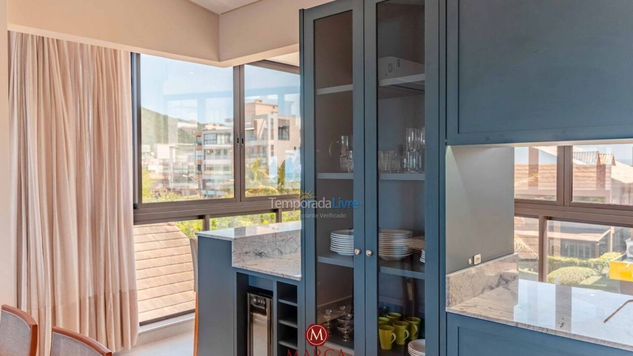 Apartamento para aluguel de temporada em Bombinhas (Canto Grande)