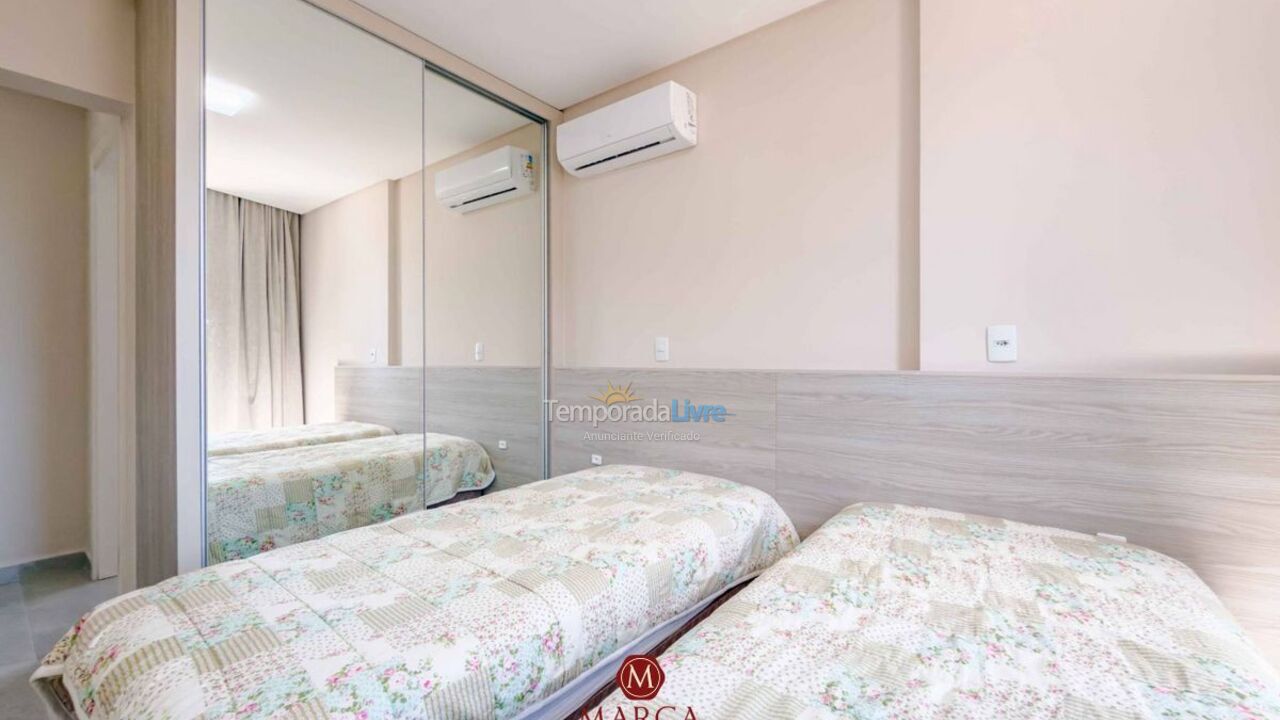 Apartamento para aluguel de temporada em Bombinhas (Canto Grande)