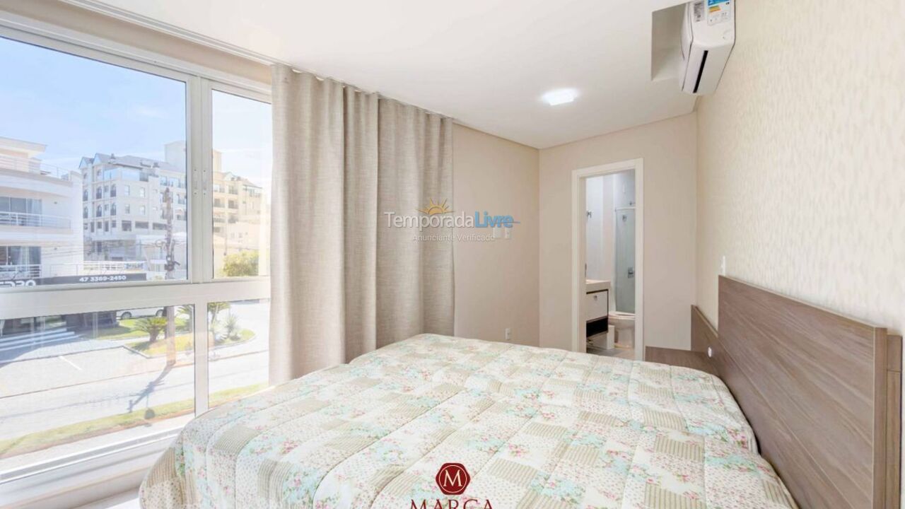Apartamento para aluguel de temporada em Bombinhas (Canto Grande)