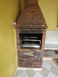 House in the Maracanã neighborhood, Praia Grande, just 250 meters from the beach.
