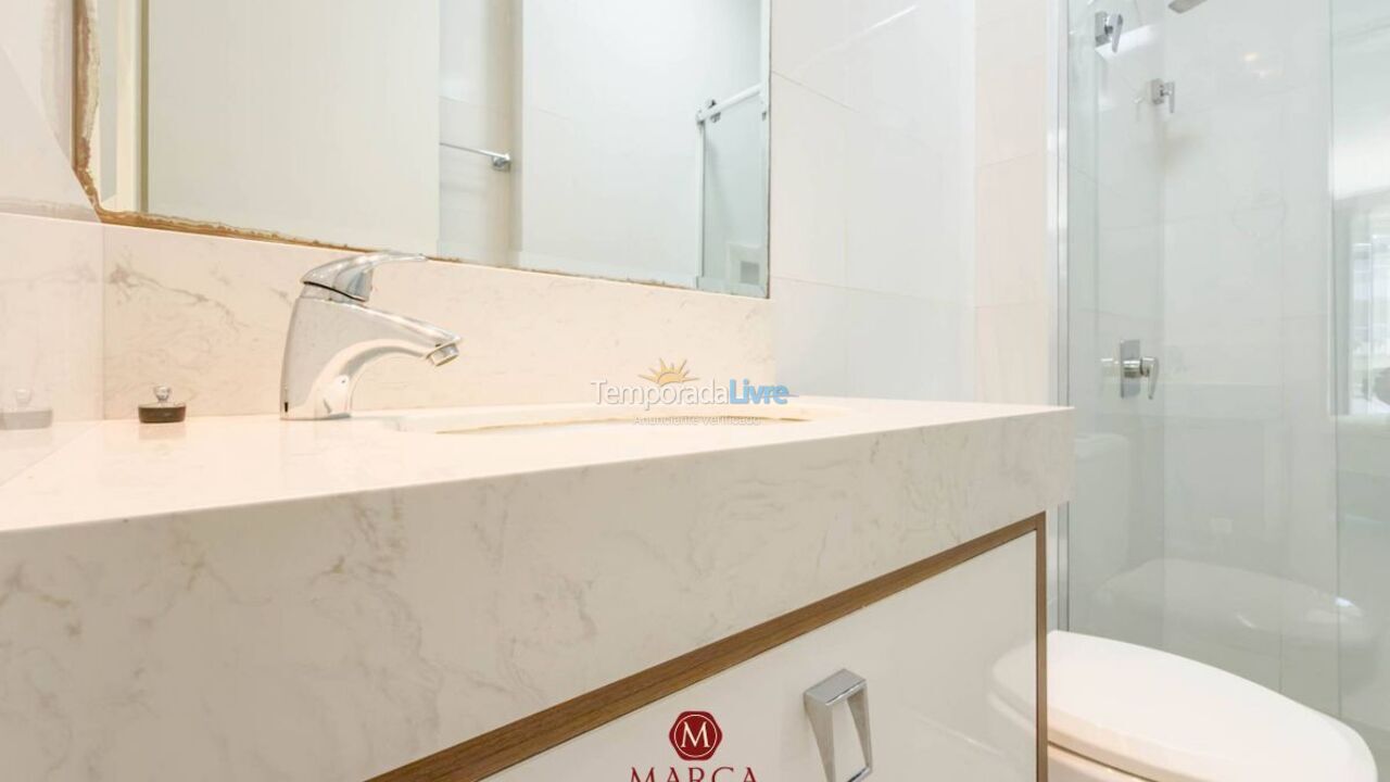 Apartamento para aluguel de temporada em Bombinhas (Canto Grande)