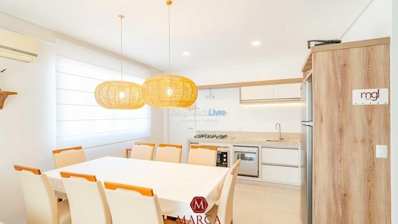 Apartamento para aluguel de temporada em Bombinhas (Canto Grande)