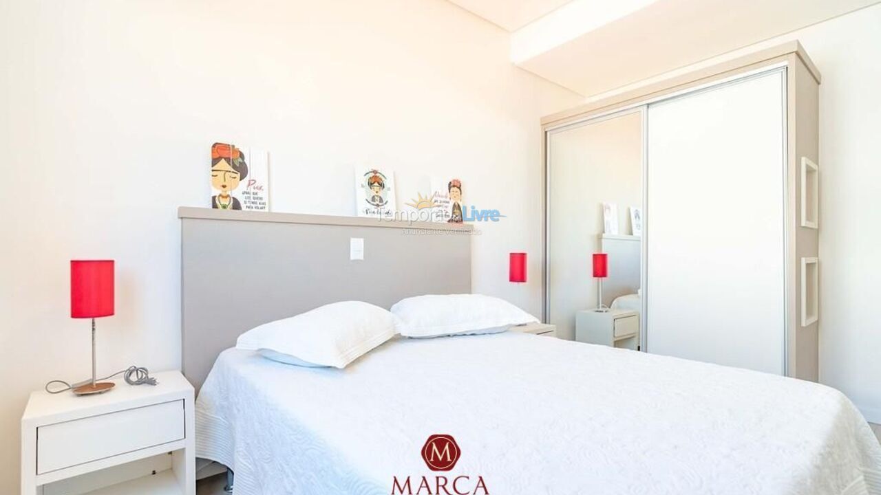 Apartamento para aluguel de temporada em Bombinhas (Canto Grande)
