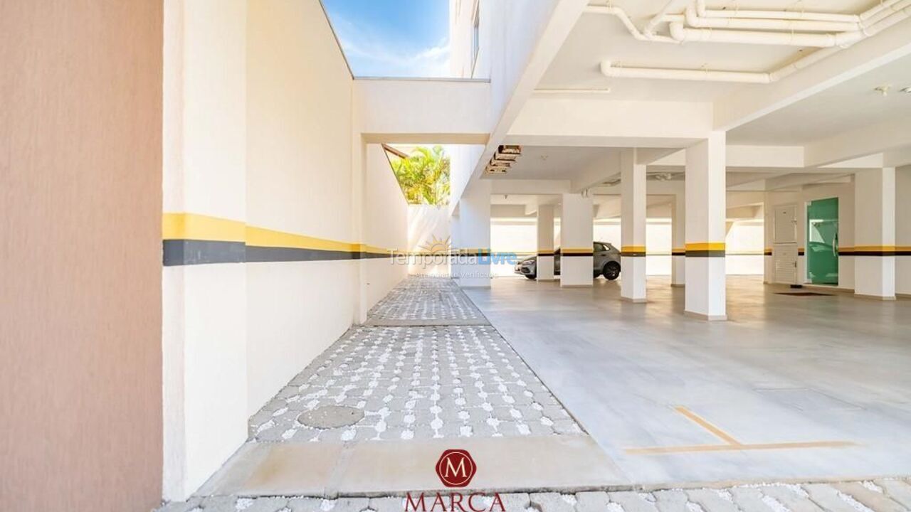 Apartamento para aluguel de temporada em Bombinhas (Canto Grande)