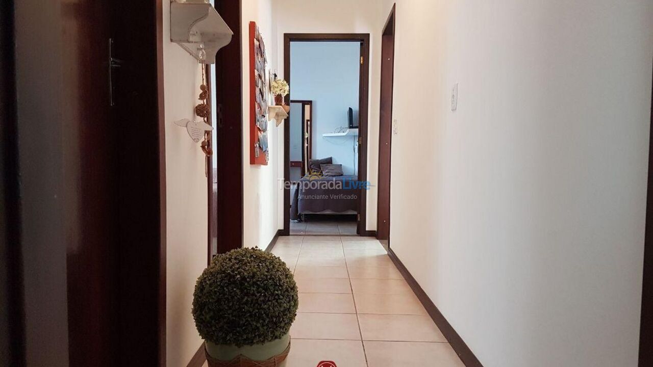 Casa para aluguel de temporada em Bombinhas (Canto Grande)