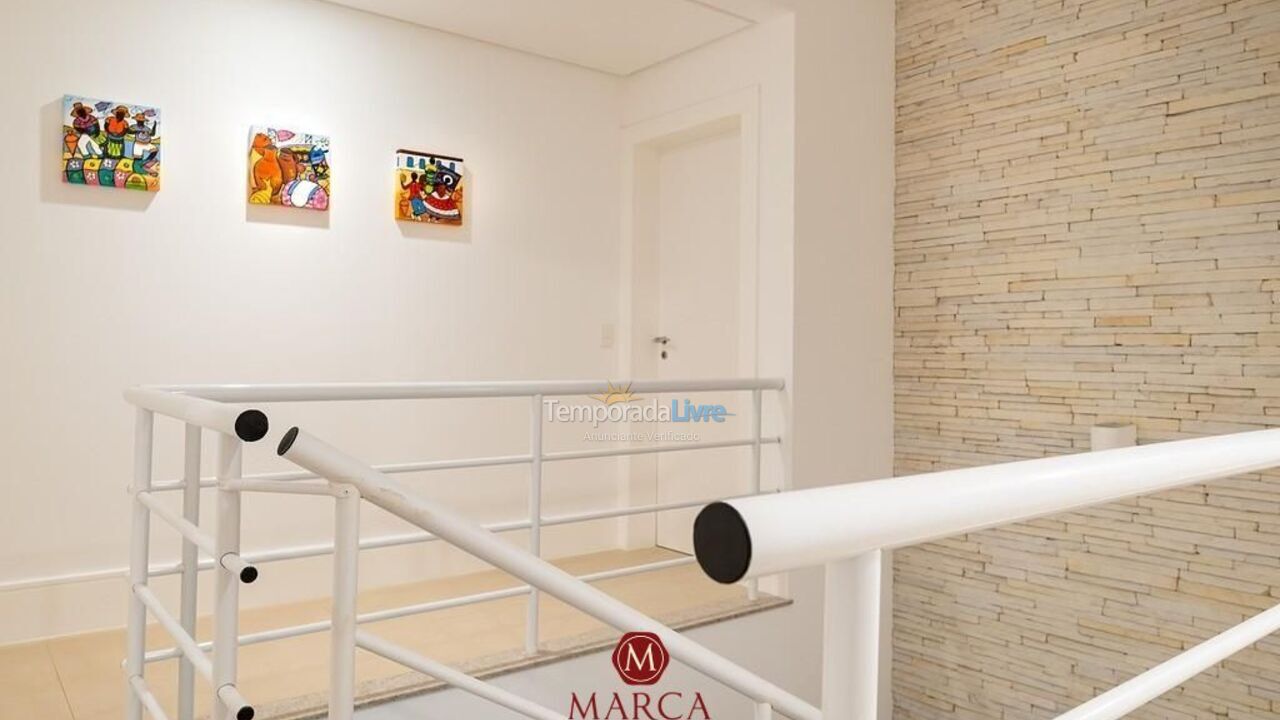 Casa para aluguel de temporada em Bombinhas (Canto Grande)