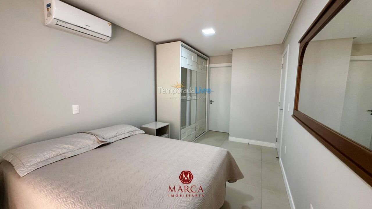 Apartment for vacation rental in Bombinhas (Canto Grande)