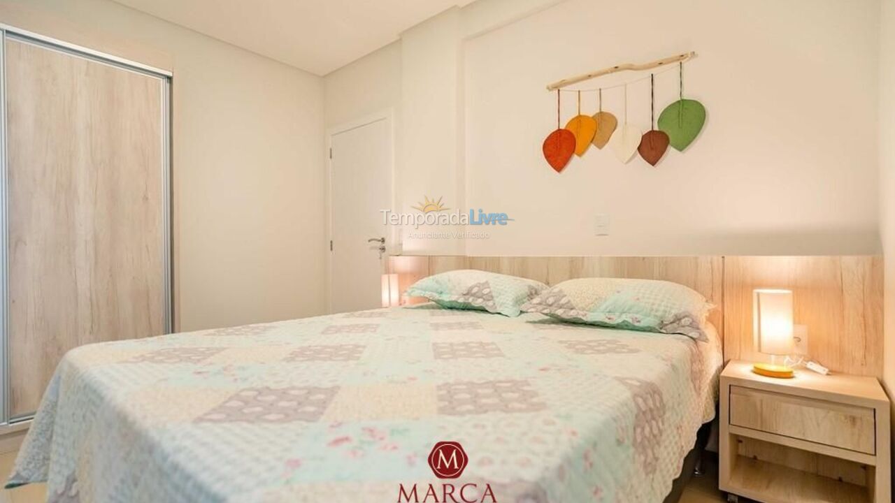Apartamento para aluguel de temporada em Bombinhas (Canto Grande)
