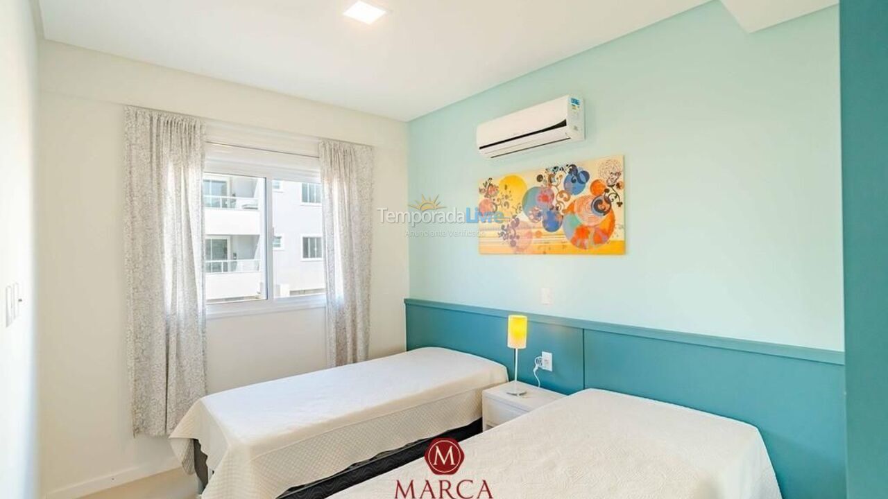 Apartamento para aluguel de temporada em Bombinhas (Canto Grande)