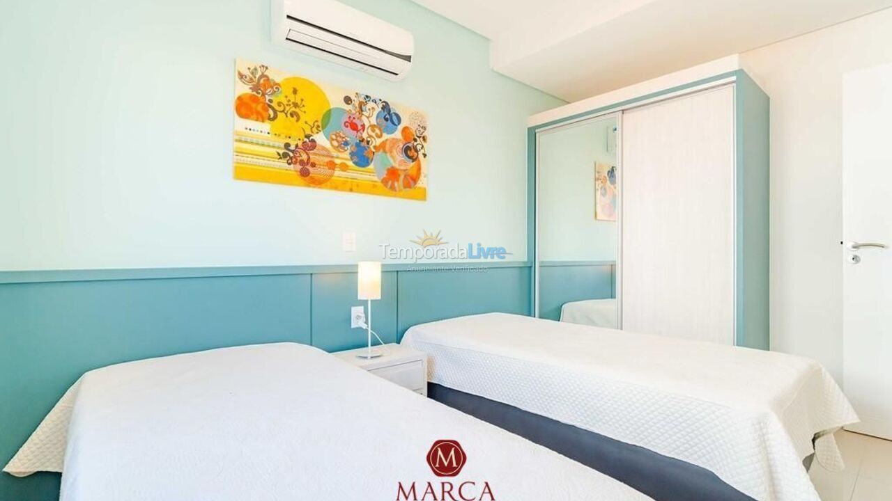 Apartamento para aluguel de temporada em Bombinhas (Canto Grande)