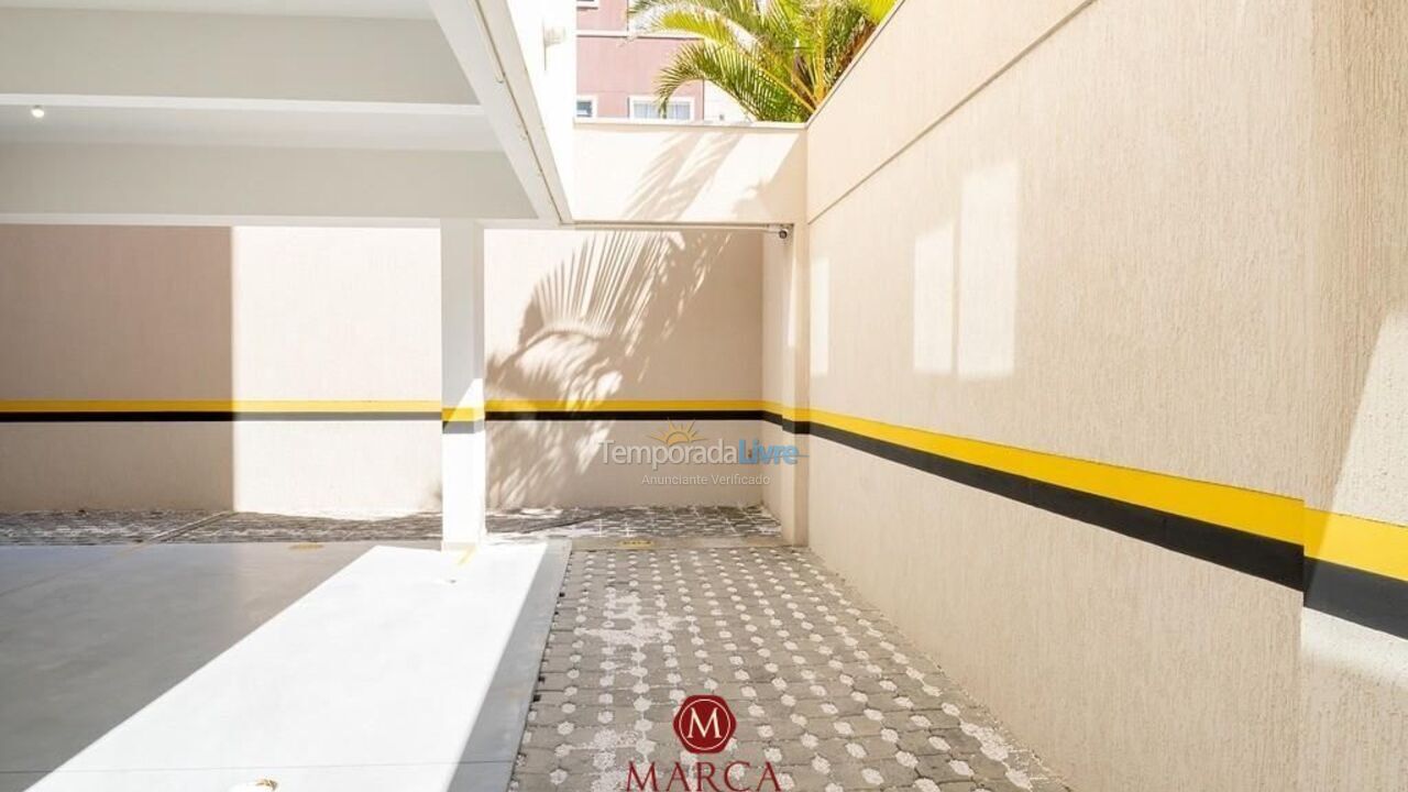 Apartamento para aluguel de temporada em Bombinhas (Canto Grande)