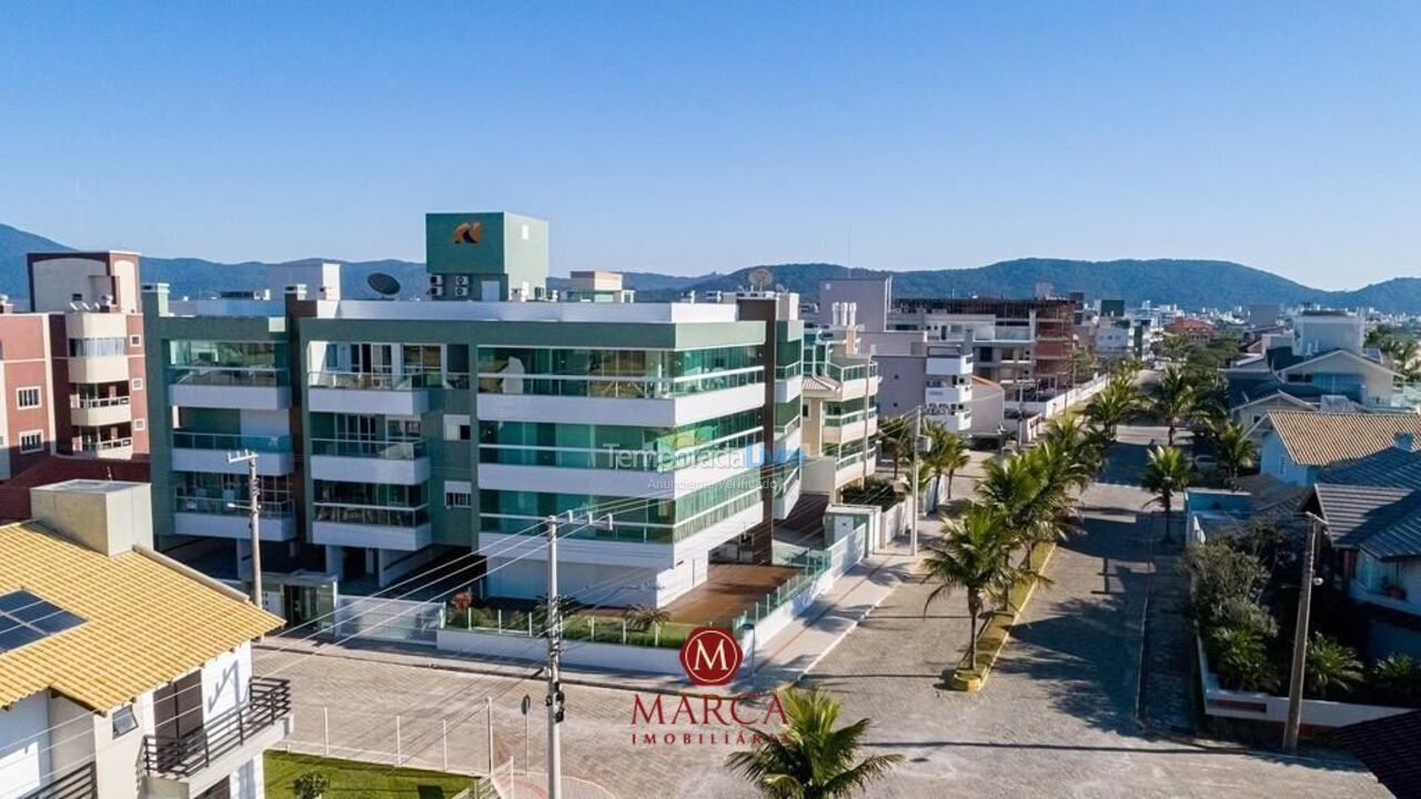 Apartamento para aluguel de temporada em Bombinhas (Canto Grande)