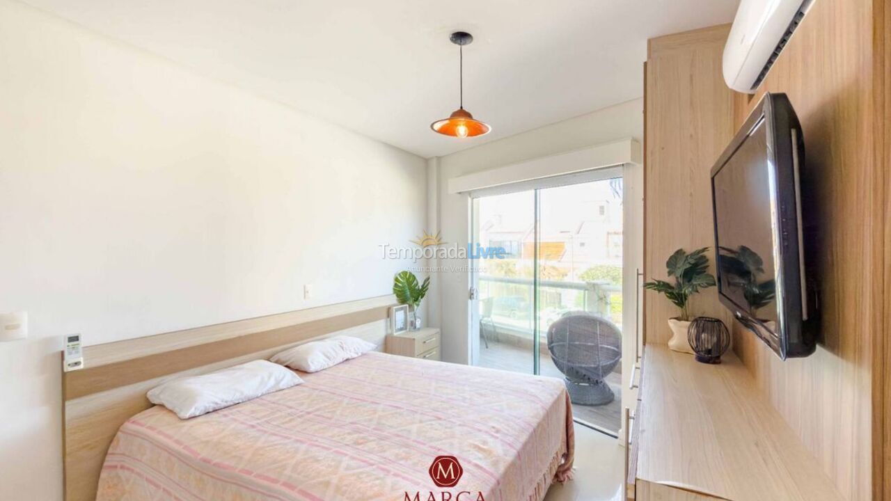 Apartamento para aluguel de temporada em Bombinhas (Canto Grande)