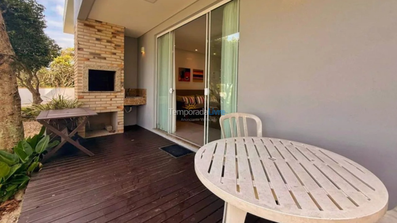 Apartamento para aluguel de temporada em Bombinhas (Canto Grande)