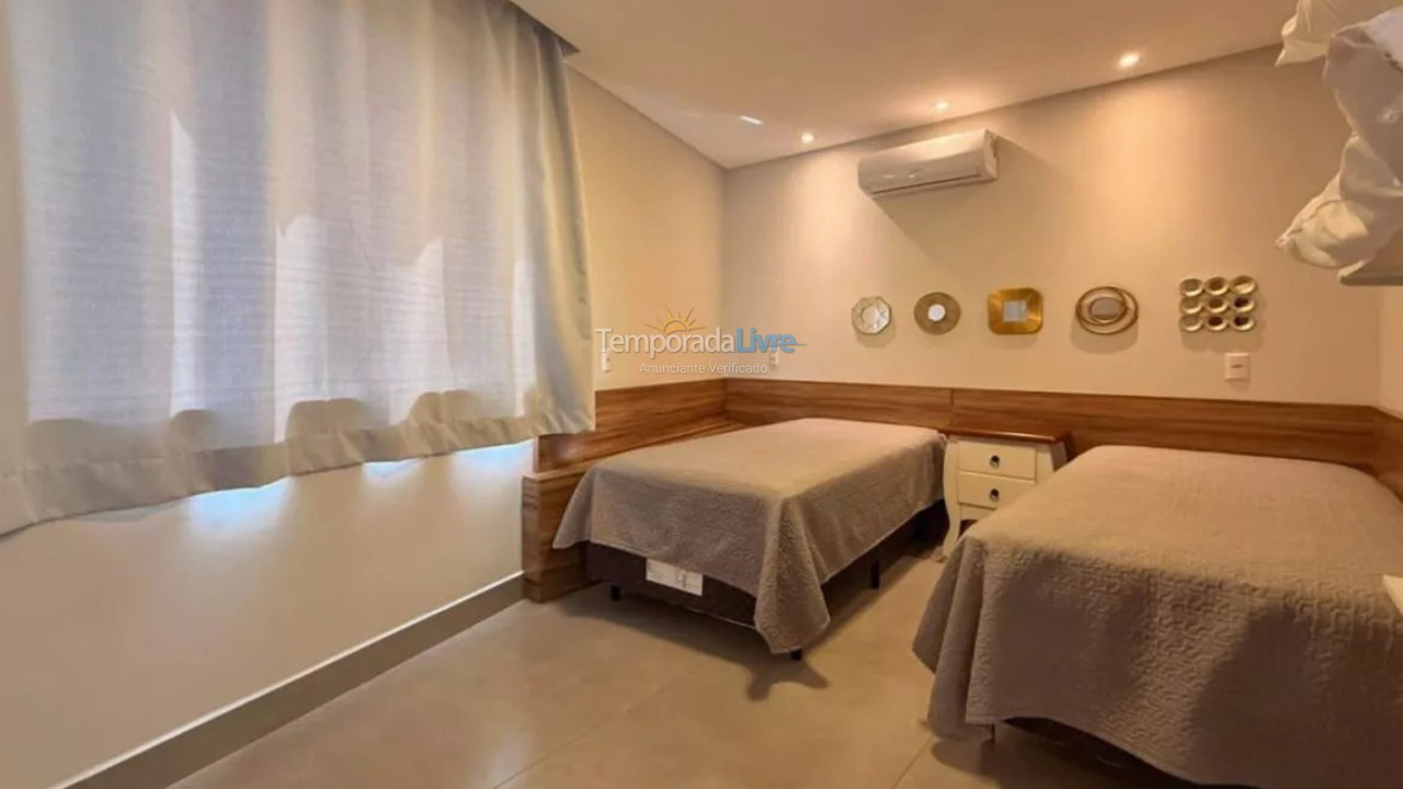 Apartamento para aluguel de temporada em Bombinhas (Canto Grande)