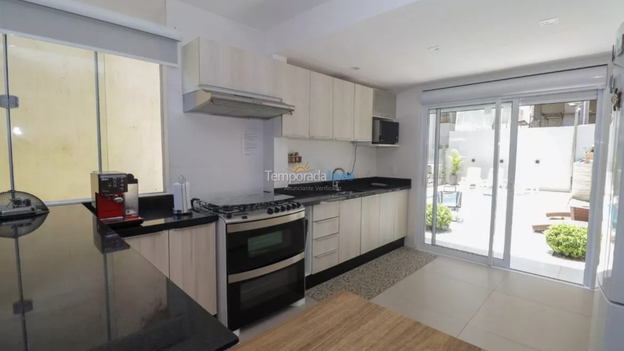 Casa para alquiler de vacaciones em Bombinhas (Canto Grande)
