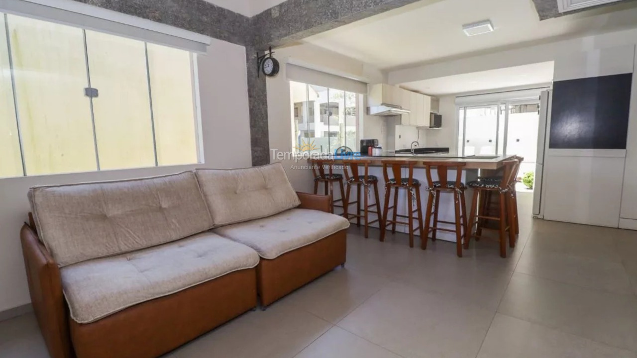 Casa para alquiler de vacaciones em Bombinhas (Canto Grande)
