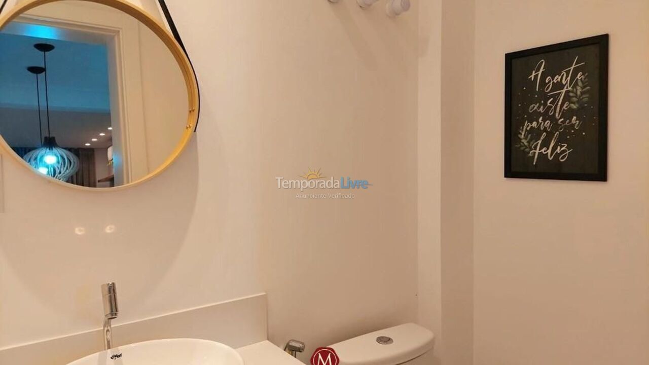 Apartamento para aluguel de temporada em Bombinhas (Canto Grande)