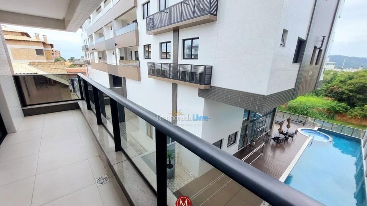Apartamento para aluguel de temporada em Bombinhas (Canto Grande)