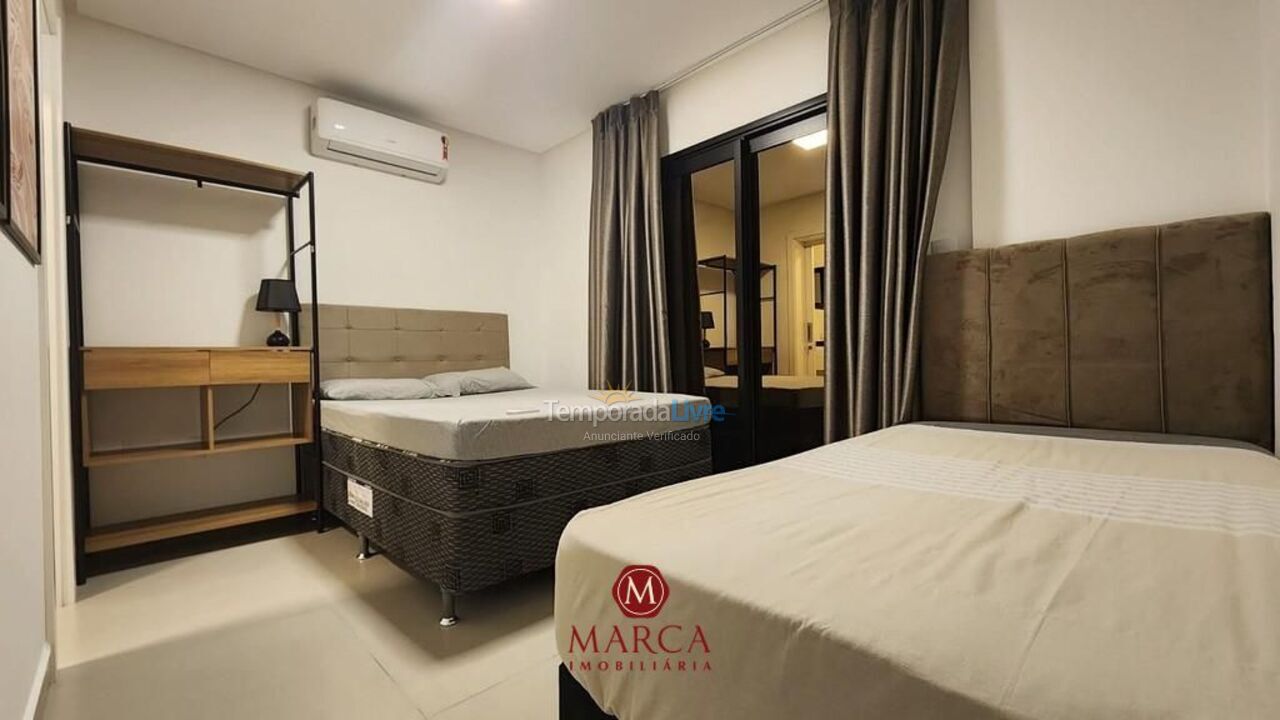 Apartamento para aluguel de temporada em Bombinhas (Canto Grande)
