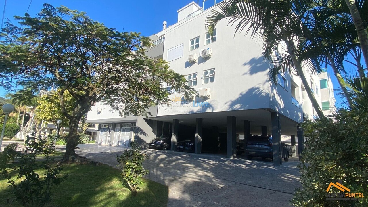 Apartamento para aluguel de temporada em Florianópolis (Jurere Tradicional)