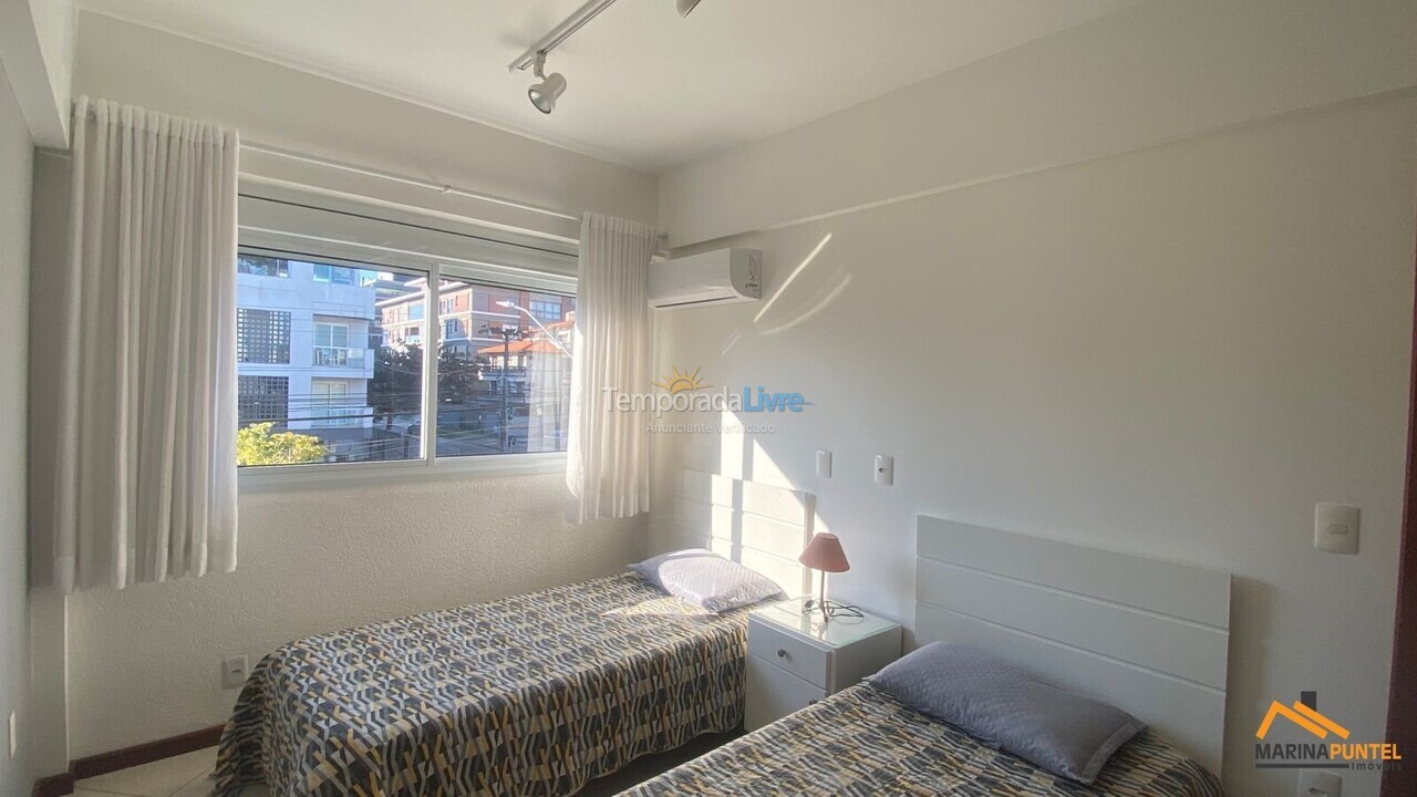 Apartamento para aluguel de temporada em Florianópolis (Jurere Tradicional)