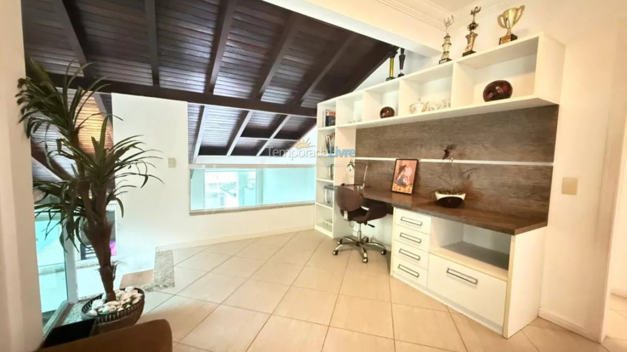 Casa para alquiler de vacaciones em Bombinhas (Canto Grande)