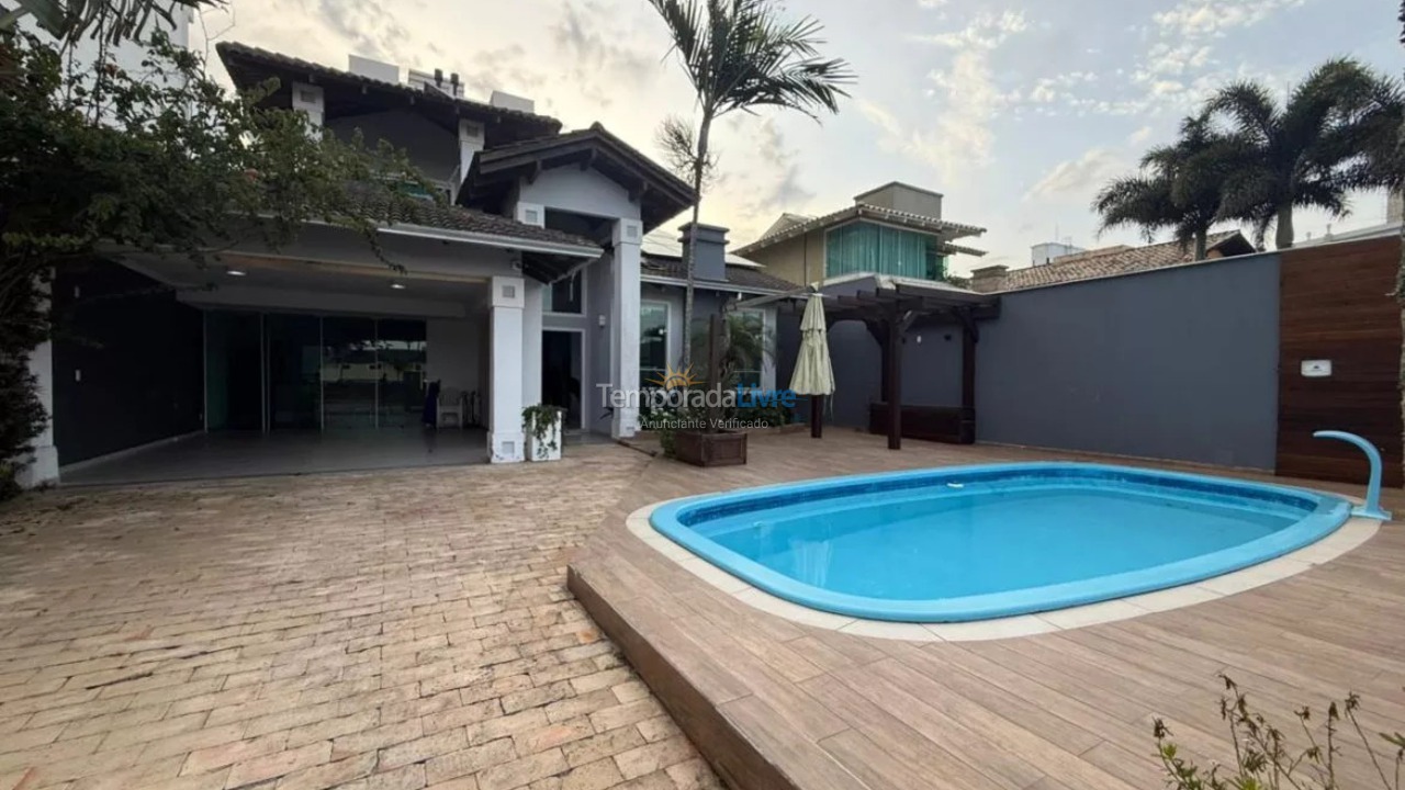 Casa para alquiler de vacaciones em Bombinhas (Canto Grande)
