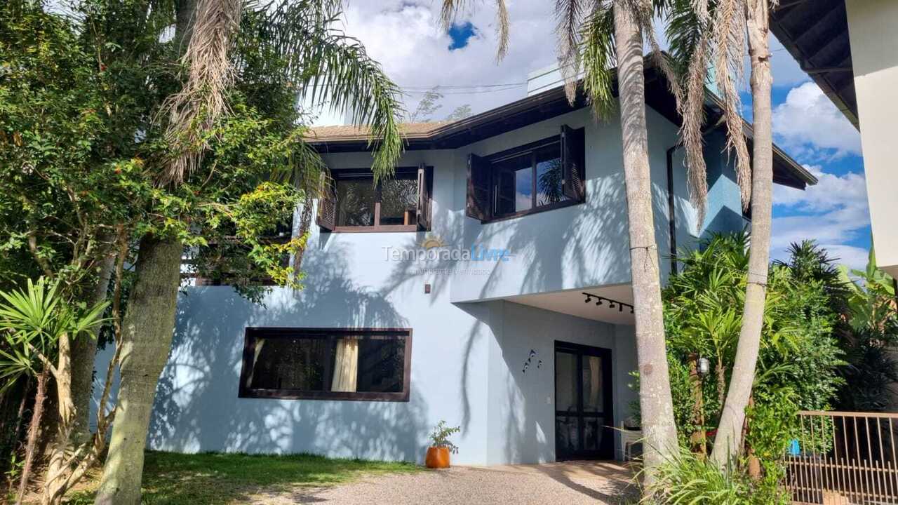 Casa para aluguel de temporada em Garopaba (Morrinhos)