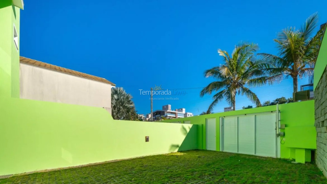 Apartment for vacation rental in Bombinhas (Canto Grande)