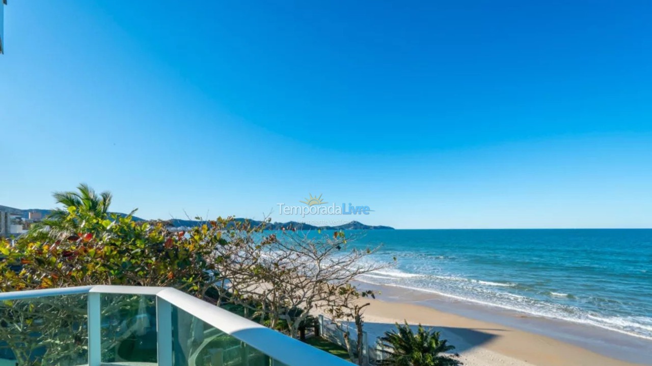 Apartment for vacation rental in Bombinhas (Canto Grande)