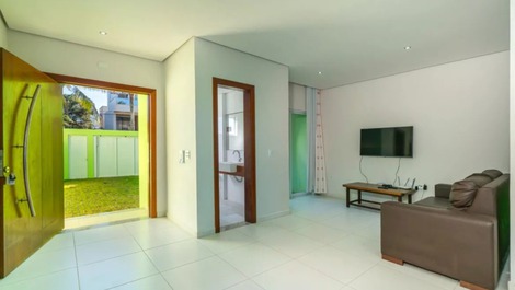 Beachfront Townhouse with 3 Suites - Canto Grande Beach, Bombinhas