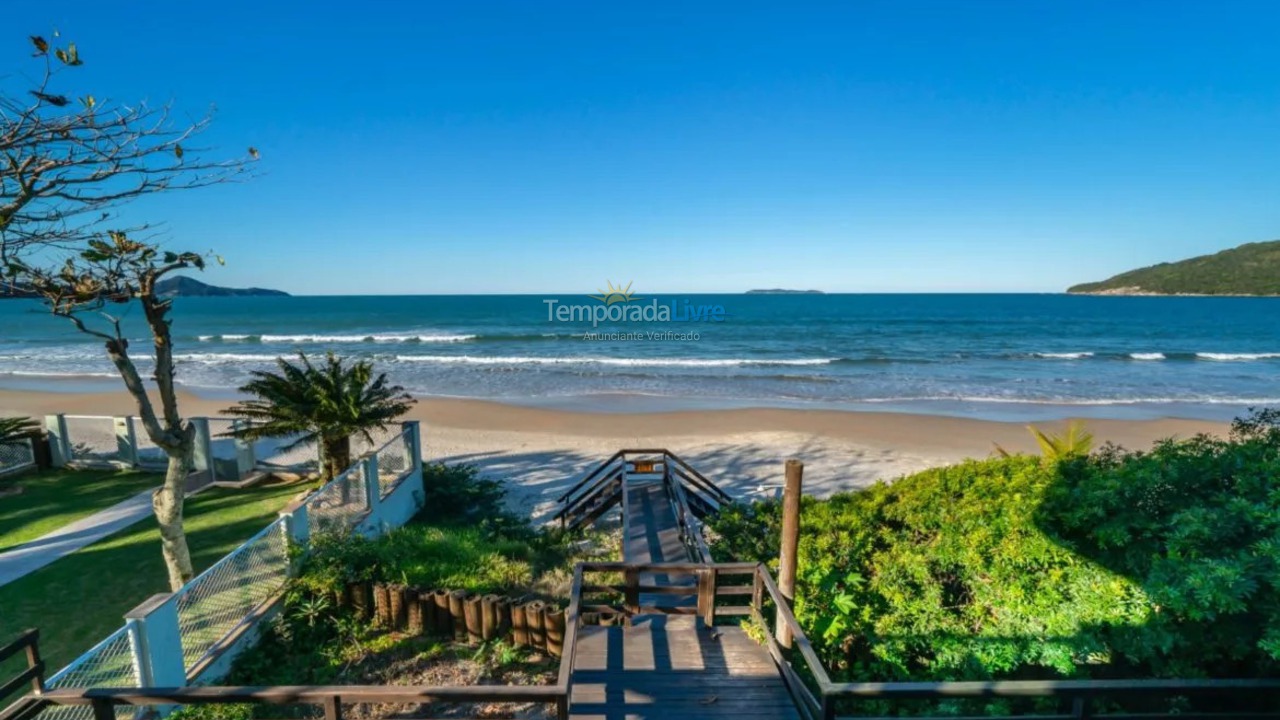 Apartment for vacation rental in Bombinhas (Canto Grande)