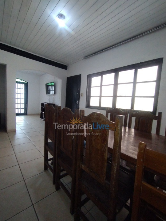 House for vacation rental in Mongaguá (Balneario Itaguai)